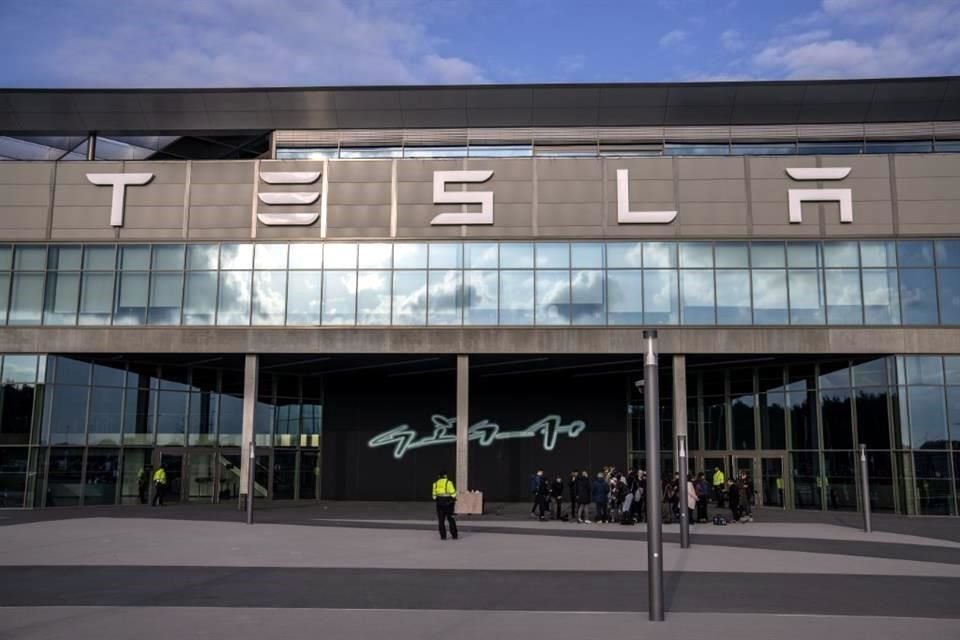 La Gigafábrica de Tesla en Alemania cerró a principios de este mes después de un ataque incendiario.