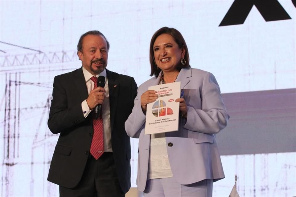 Xóchitl reiteró que estudia la propuesta de revivir el NAIM.