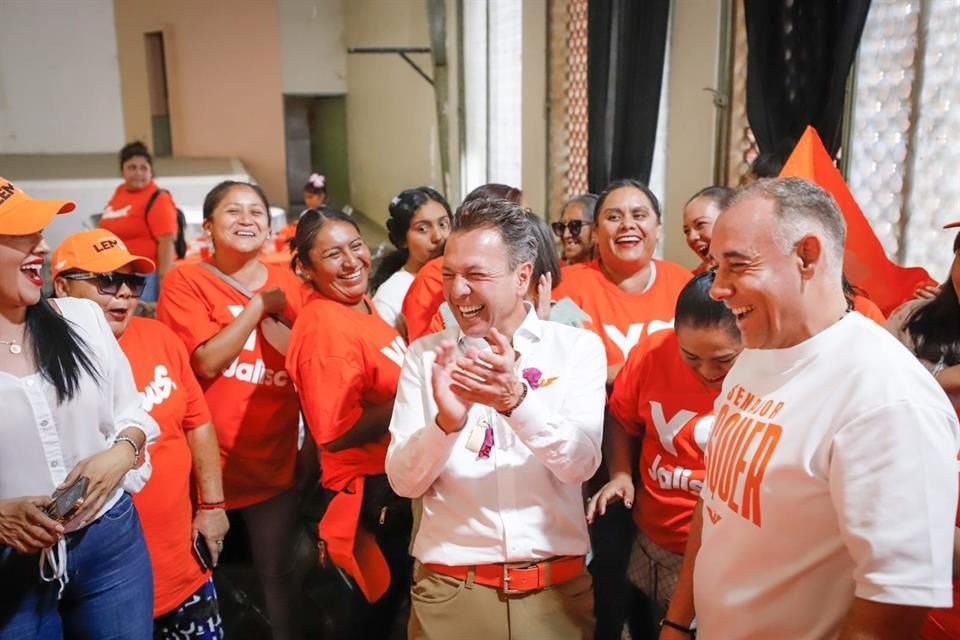 De visita por  el sur de Jalisco, Pablo Lemus prometió un módulo de la UdeG en Tuxpan, un hospital y unidades deportivas, entre otras obras.