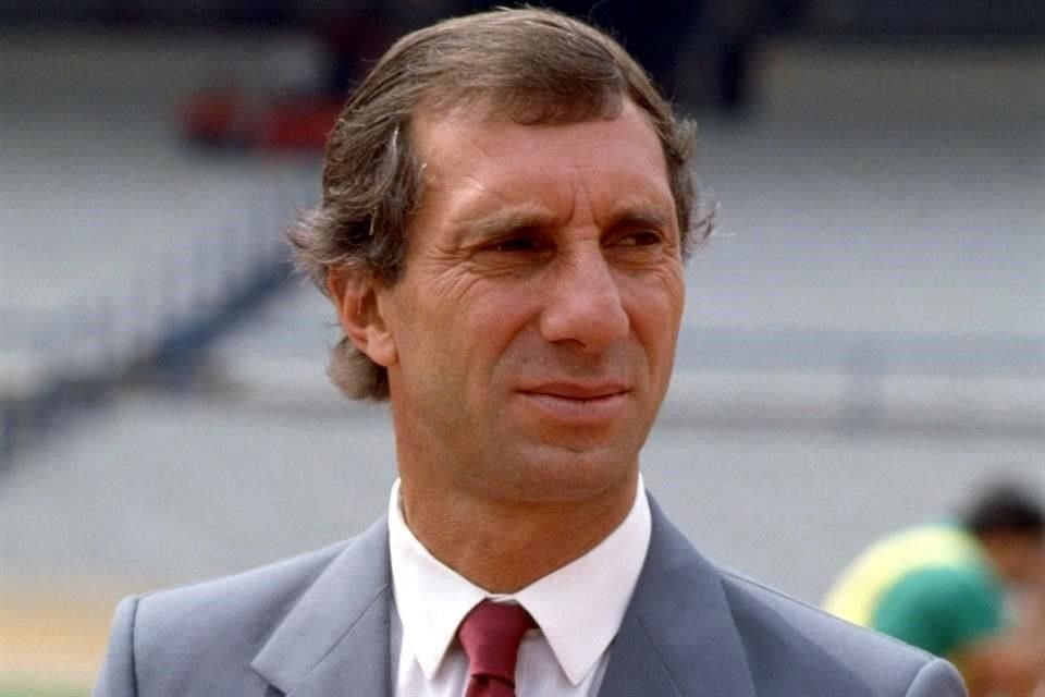 Carlos Salvador Bilardo llegó a su cumpleaños 86 este 16 de marzo, y confiesa que la canción Me olvidé de vivir resume en parte su vida.