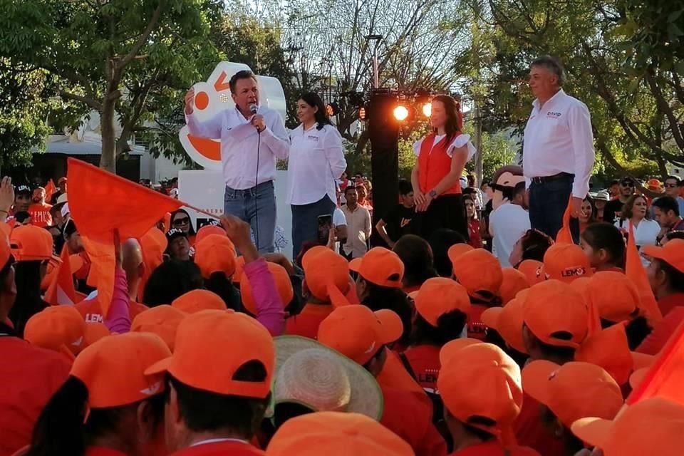 Ayer en Tlaquepaque, Pablo Lemus dijo que luego de los debates, ganará la Gubernatura con dos dígitos de diferencia.