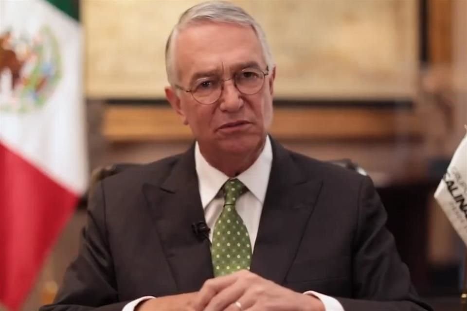 La Presidenta Sheinbaum afirmó que será la Corte la que determine el monto que Ricardo Salinas Pliego deberá pagar por sus adeudos fiscales.