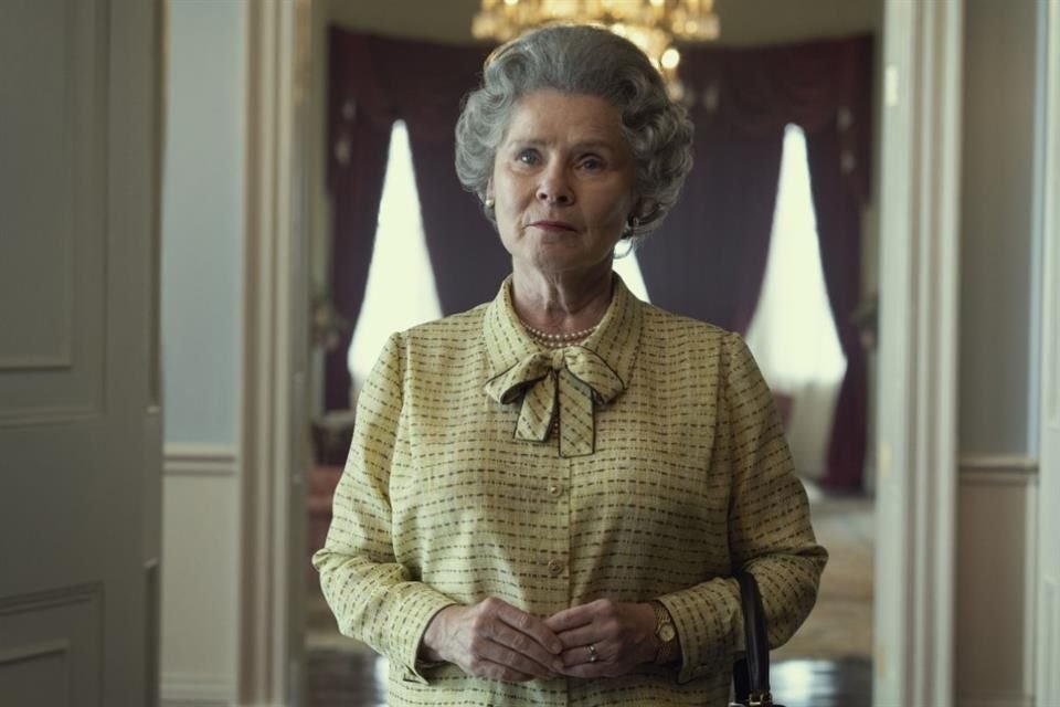 'The Crown' explora un drama basado en el reinado de la difunta reina Isabel.