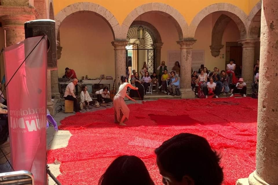 Activistas, escritoras y artistas se reunirá este sábado en la segunda edición de ApropiA, un espacio de acción y expresión.