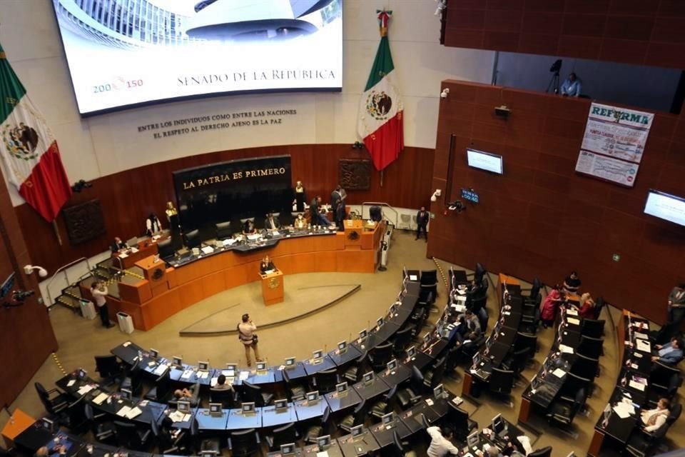 El Senado de la República registró una intensa discusión entre legisladoras de Morena y el PAN.