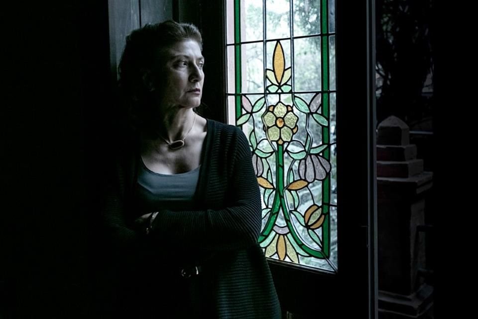 Leticia Huijara interpreta a la abuela del protagonista.