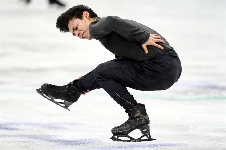 Donovan Carrillo intrega el Grupo I en el Campeonato Mundial de patinaje artístico.
