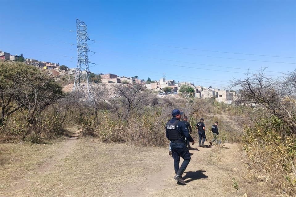 Un reporte anónimo avisó esta mañana a las autoridades de que había un cadáver dentro de un costal en la cima del Cerro del Cuatro.