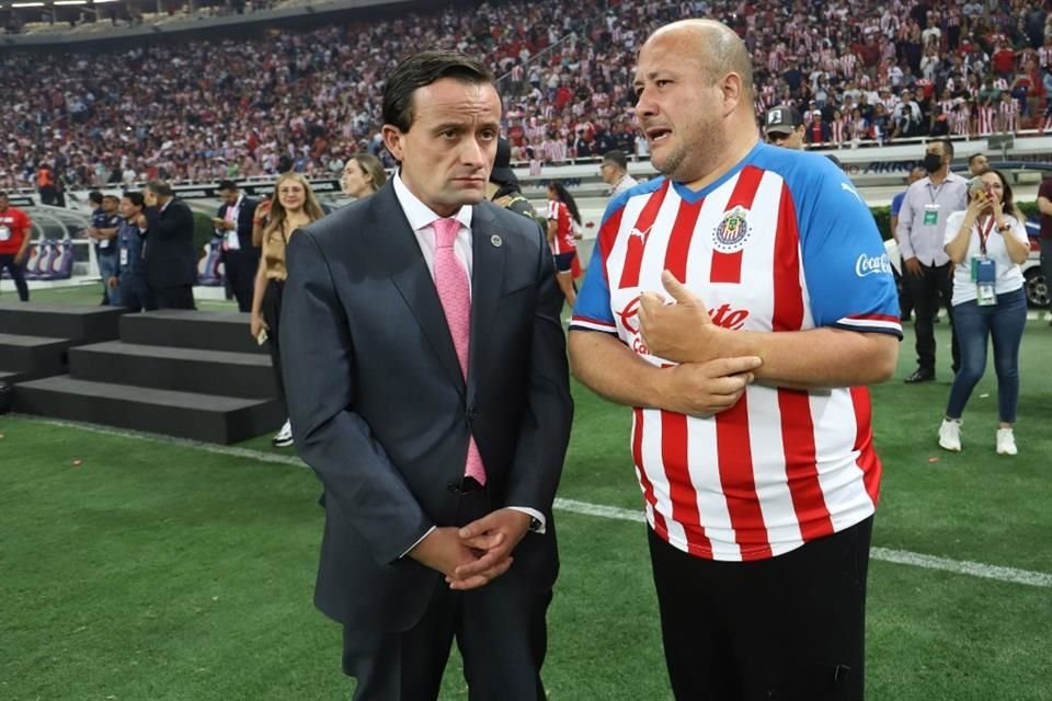 Enrique Alfaro, Gobernador de Jalisco, dejará la política para intentar incursionar en el futbol profesional, donde anhela dirigir a Chivas.