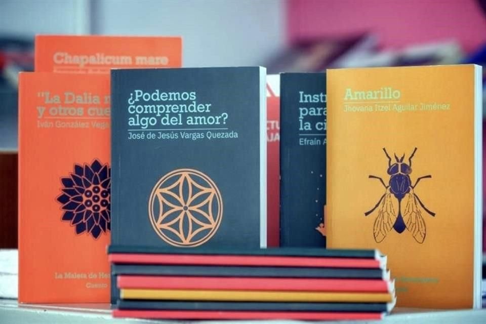 Como parte de su colección La Maleta de Hemingway, Secretaría de Cultura eligió la obra de 15 autores de Jalisco o radicados en el Estado.