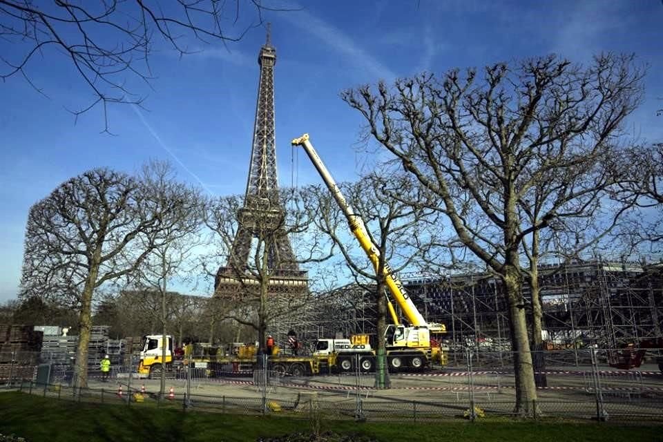 En París se trabaja a marchas forzadas para los últimos detalles.