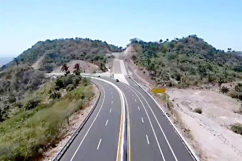Los turistas que acudan a las playas de Puerto Vallarta y Riviera Nayarit este periodo vacacional ya pueden usar el nuevo tramo Compostela-Las Varas de la autopista.