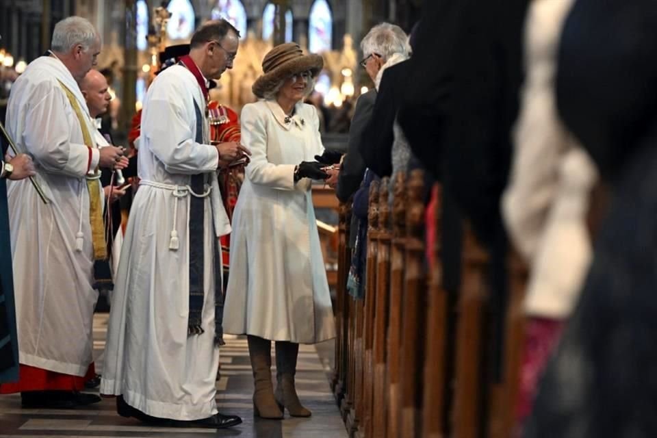 Atendió algunos momentos dentro de la Catedral.