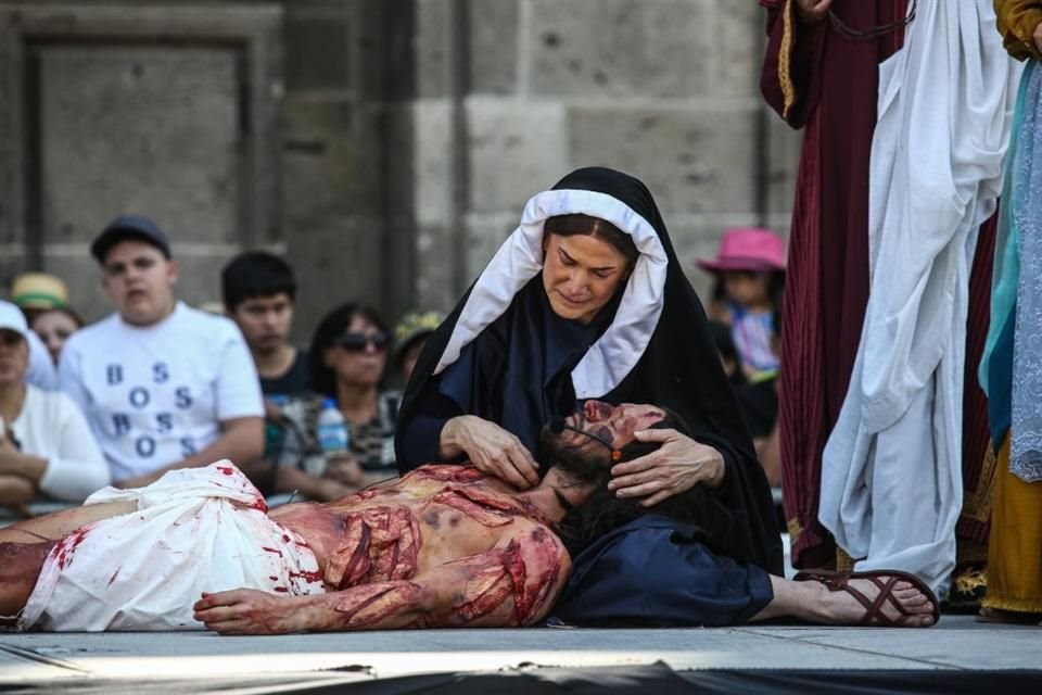 Viacrucis en Guadalajara.