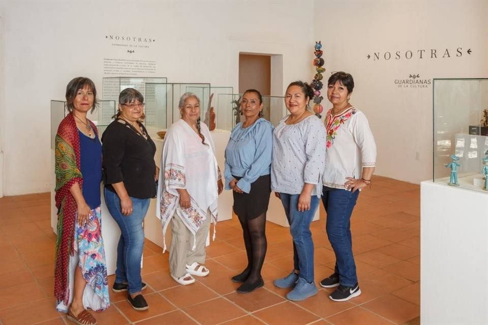 Mujeres artesanas exponen 'Nosotras: Guardianas de la cultura' en el Museo Regional de la Cerámica en Tlaquepaque.