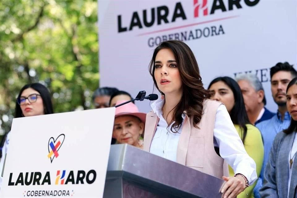 Laura Haro acudió a la Glorieta Chapalita.