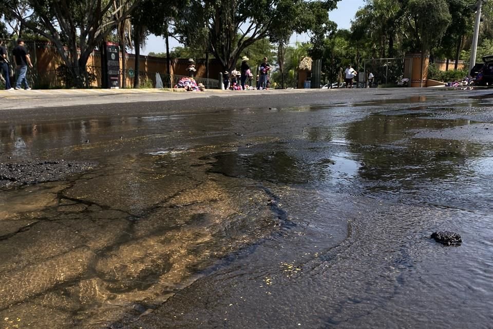 Entre las quejas al Siapa están las fugas de agua potable.