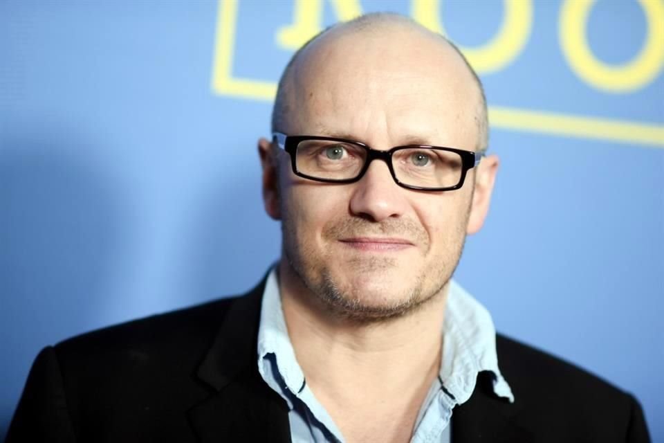 Lenny Abrahamson encabeza la lista de más de 150 firmantes.