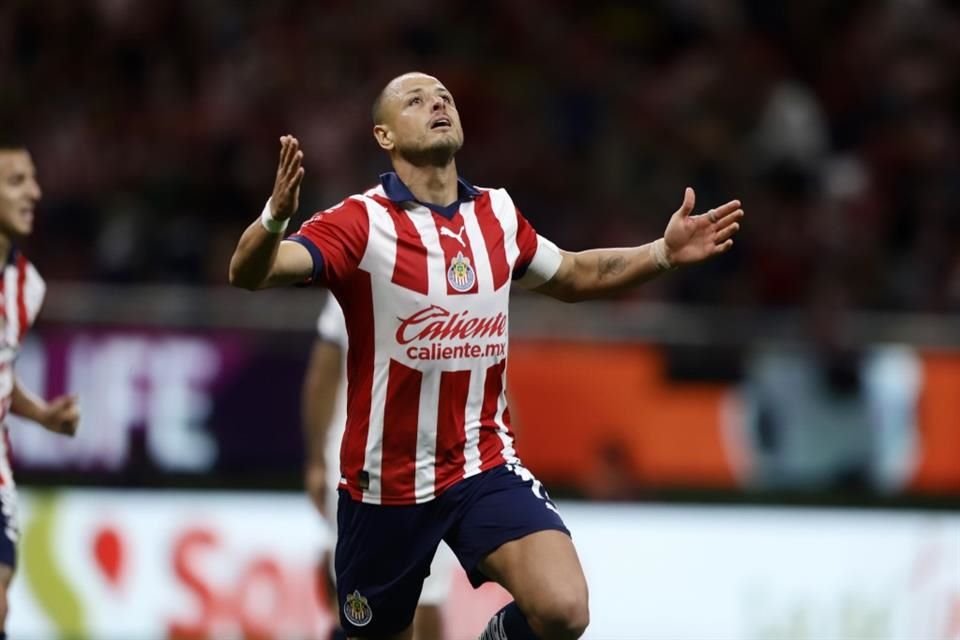 Llegó en ansiado gol de 'Chicharito' con las Chivas'.