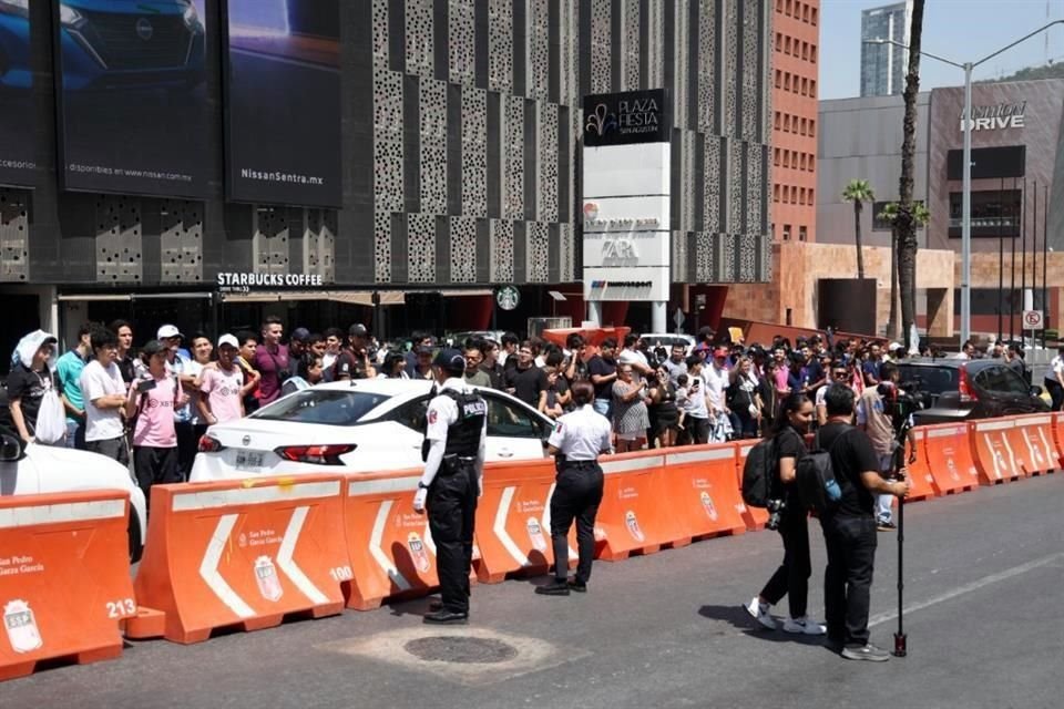 El tránsito por la Avenida Diego Rivera, frente al hotel de concentración del Inter Miami fue restringido.