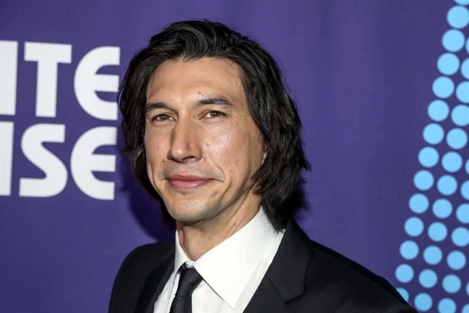 Adam Driver es parte del elenco.