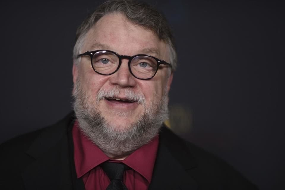 Guillermo del Toro invitó este jueves a las y los mexicanos a participar en los próximos comicios en el País.