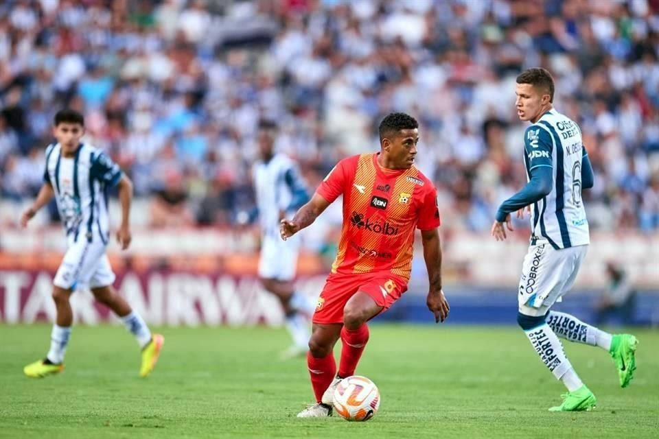 Herediano intentó vender cara la derrota.