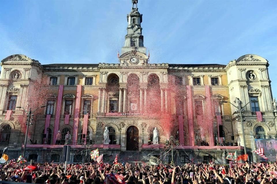 La fiesta fue rojiblanca.