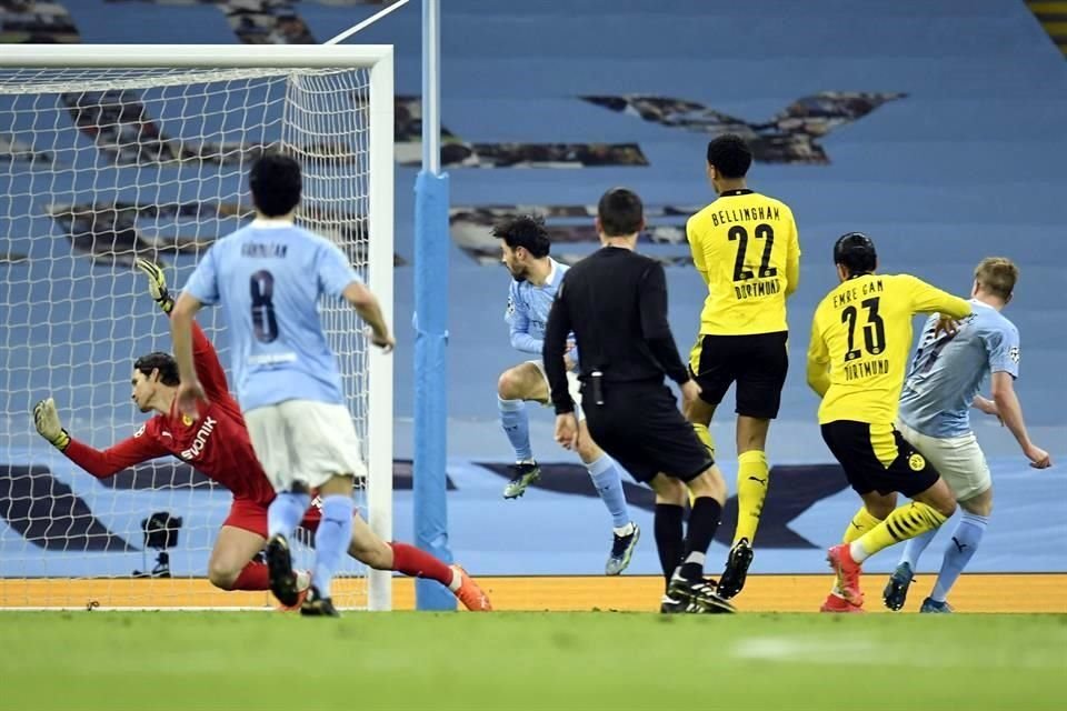 Kevin de Bruyne marcó el primer gol del Manchester City.