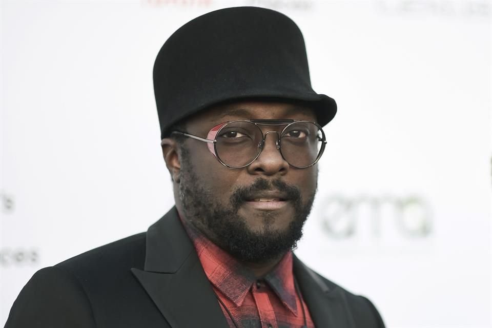 Will.i.am se alió con el fabricante Honeywell para lanzar al mercado sus propias mascarillas tecnológicas, que fueron diseñadas por el mexicano José Fernández.