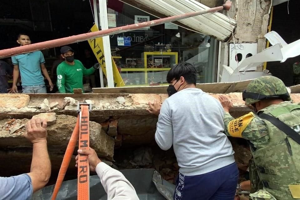 Aparentemente el colapso fue a causa de la falta de mantenimiento en el edificio.