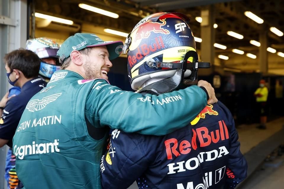 Checo Pérez salió de Racing Point, pues el equipo tenía la mira en Sebastian Vettel.