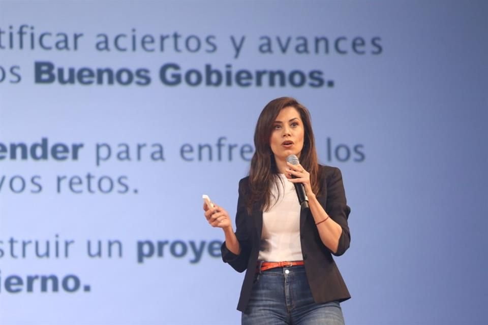 Delgadillo se enfocó en la seguridad y la participación de los jóvenes, así como en enumerar las políticas públicas que impulsará en beneficio de este sector poblacional.