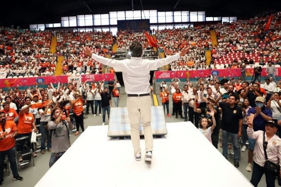 Lemus rentó el Auditorio Benito Juárez para su mitin.