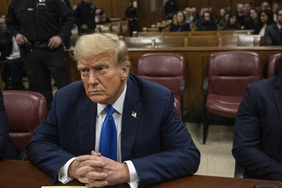 El ex Presidente Donald Trump durante una audiencia en Manhattan el 22 de abril del 2024.