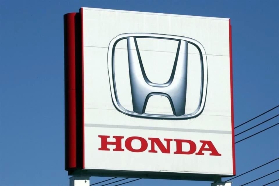 Desde el martes la empresa Honda tiene un paro de producción en su planta de Celaya por falta de chips. 