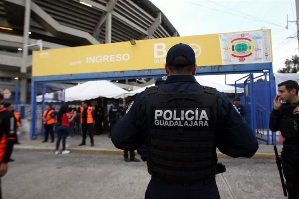 Para viligar el Atlas vs. Chivas del próximo sábado en el Estadio Jalisco se desplegará un dispositivo de mil 500 elementos de seguridad.