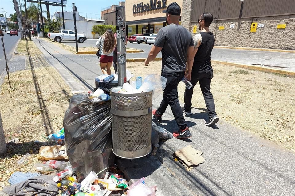 Entre las obligaciones del Ayuntamiento está también prestar servicio de recolección de basura.