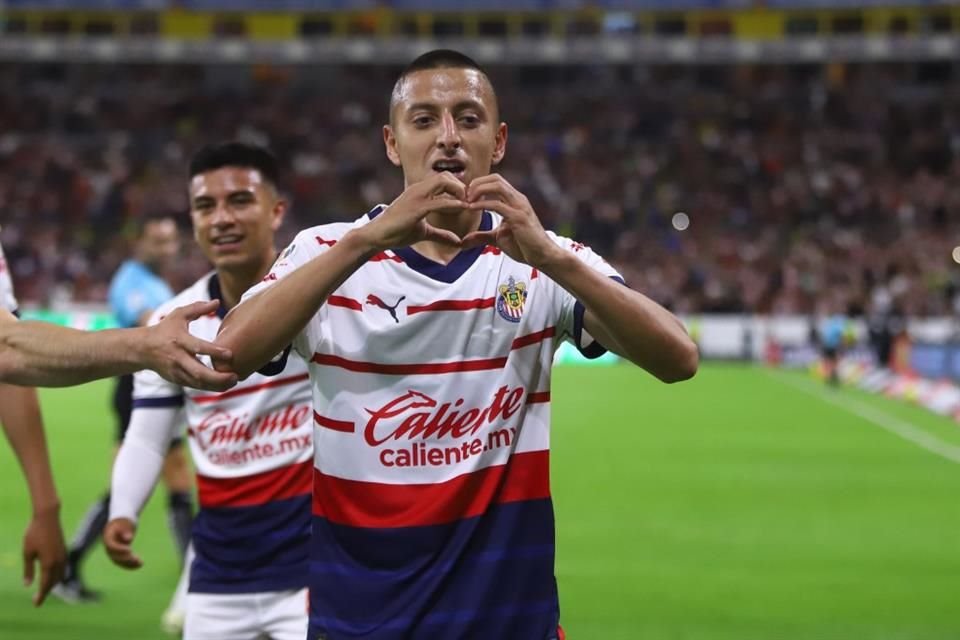 Roberto 'Piojo' Alvarado, fue quien realizó la única anotación del partido.