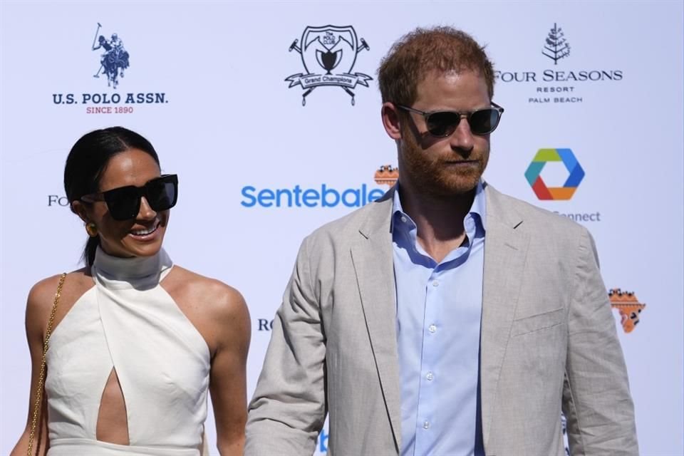 Enrique y Meghan se encuentran de gira por Nigeria.