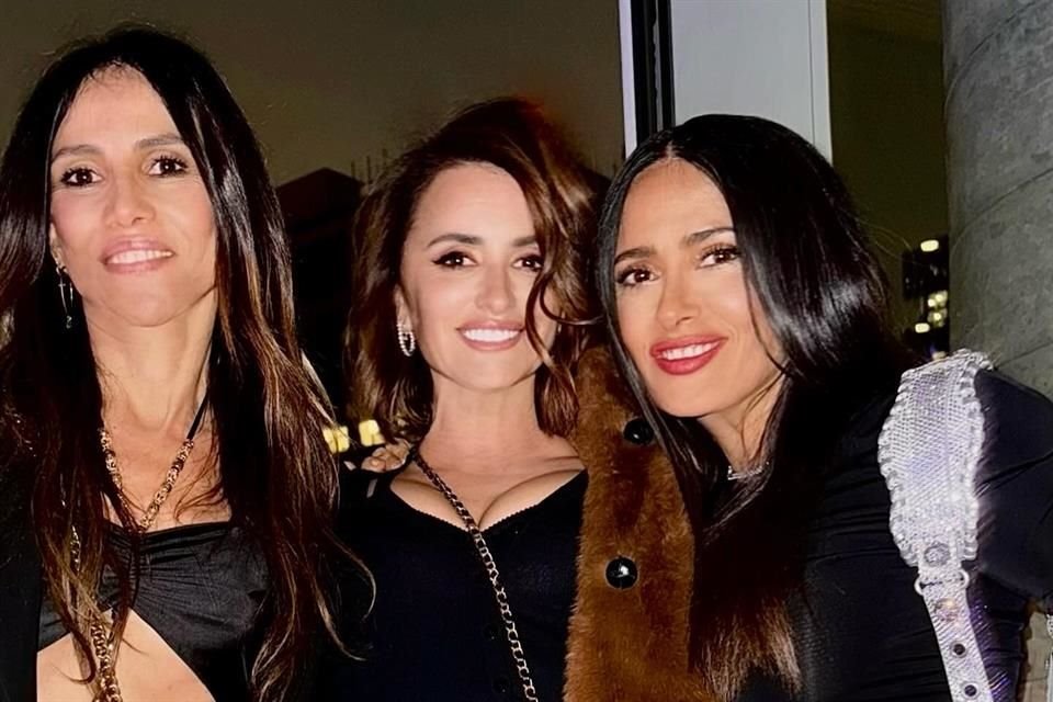 Salma Hayek felicitó a su amiga en redes sociales después de acompañarla en su festejo en NY.