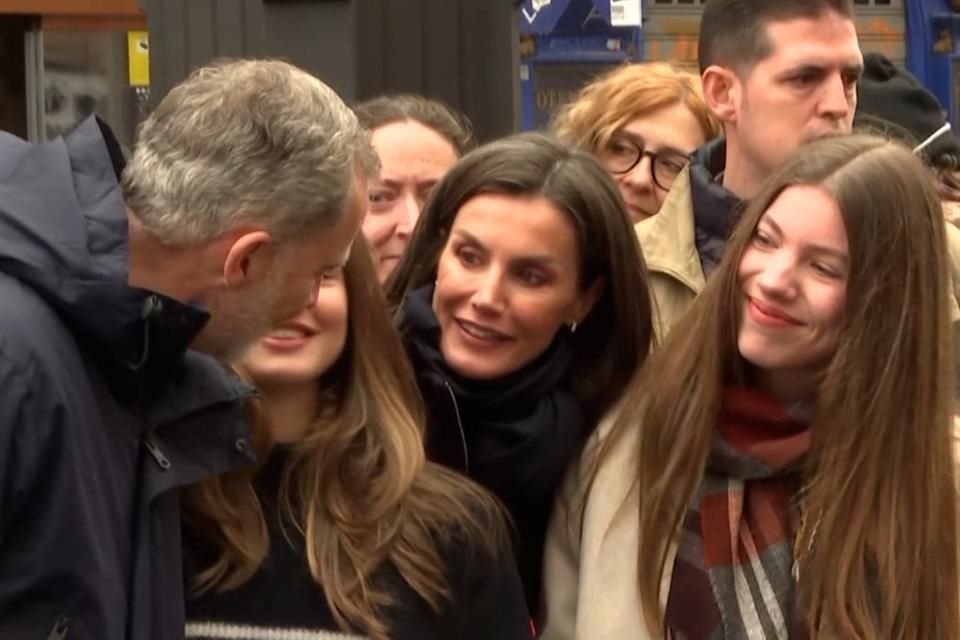 La Reina Letizia podría aventurarse a viajar a Gales para visitar a su hija.