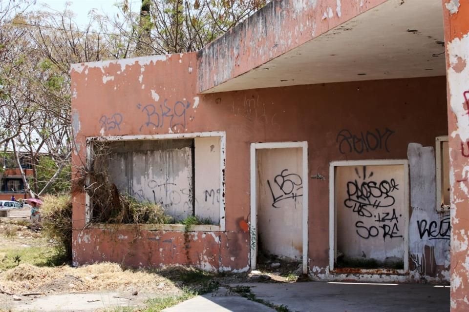 En Los Silos, Tlajomulco, las casas son vandalizadas.