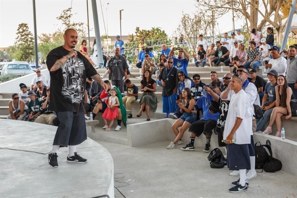 Durante el Chicano Fest realizan expresiones que florecen de la cultura: el graffiti, el tatuaje, la música, las artes visuales, la ropa, los autos.