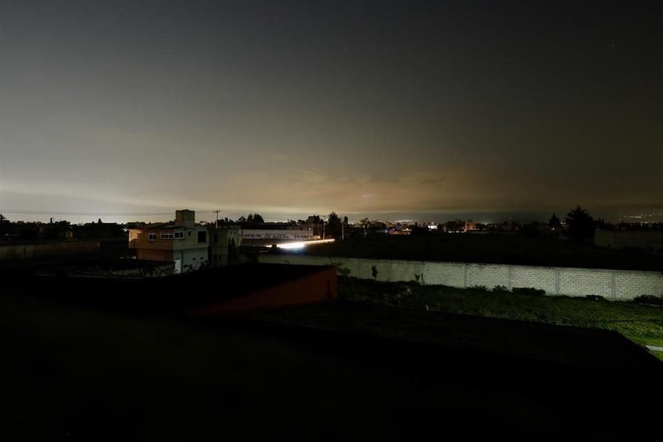 La información del Centro Nacional de Control de Energía (Cenace) contemplaba que entre ayer y hoy se registraría una demanda eléctrica de hasta 52 mil megawatts.