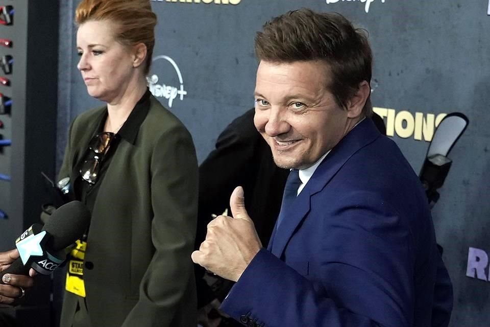 Los detalles sobre el aparatoso accidente que el actor Jeremy Renner a inicios de 2023 sigue surgiendo, pese a que el actor ya ha dado varias entrevistas al respecto en los últimos meses.