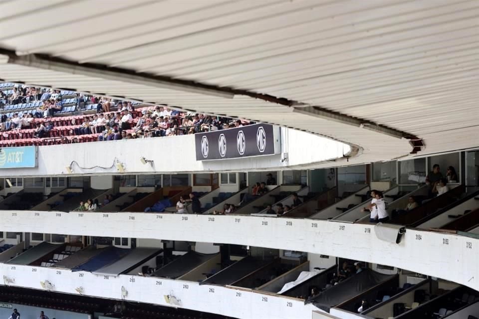 Los palcos del Azteca tienen dueños.