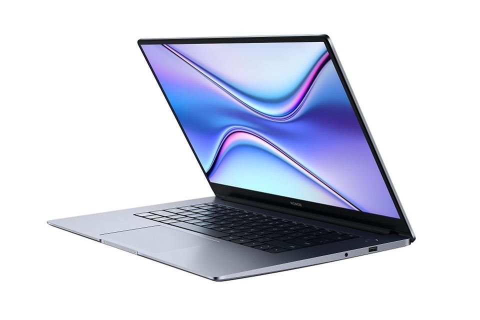 La MagicBook X 15 tiene una pantalla más amplia, pero con una menor capacidad energética y limitada al procesador Intel Core i5 y memoria 256GB, aunque es más asequible.