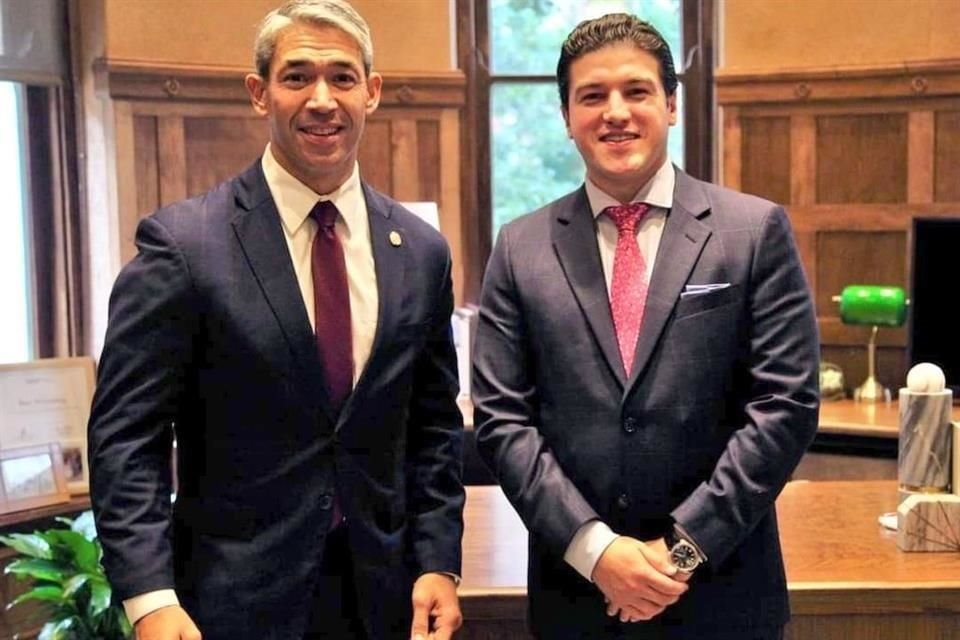Comentó que estuvo reunido con el Alcalde San Antonio, Ron Nirenberg, y también sostuvo reuniones con ejecutivos del Nadbank (Banco de Desarrollo de América del Norte).