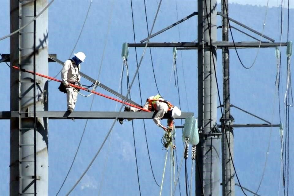 La empresa de telecomunicaciones del Estado tiene muchos elementos para operar de manera desigual al resto de los operadores.